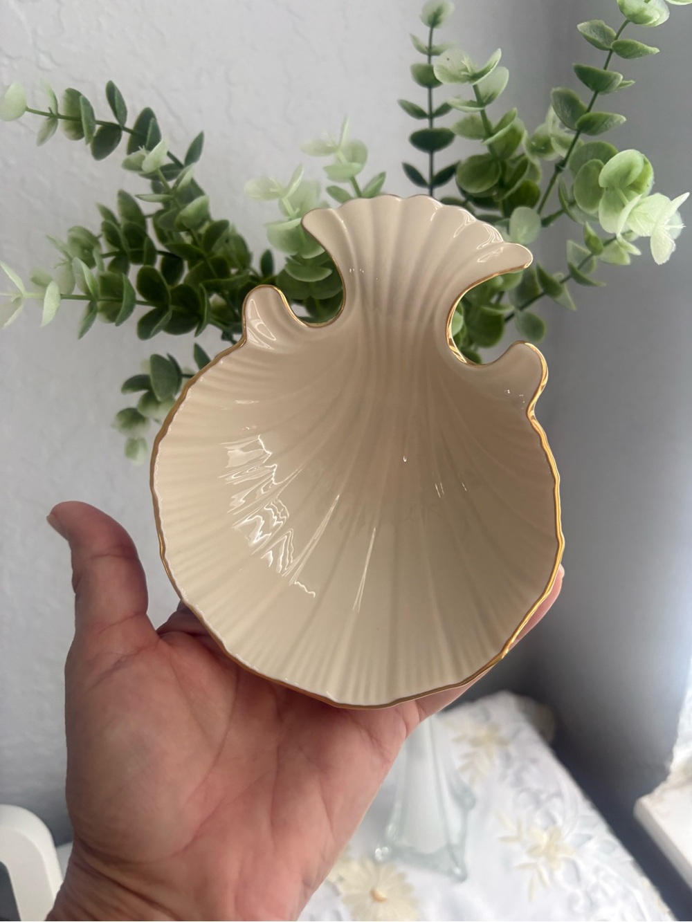 VTG Lenox Aegean Porcelain Cream with Gold Trim Shell Bowl made in USA